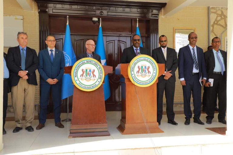 Madaxweynaha Puntland oo Kulan La Yeeshay Jemes Swan