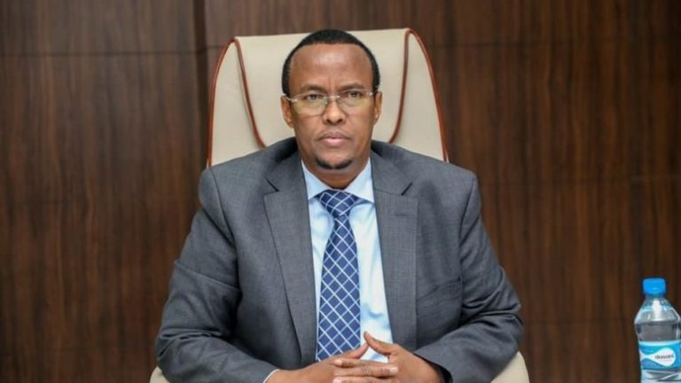 Madaxweynaha Hirshabeelle oo Laba Sano Kadib Soo Dhisay Golihiisa Wasiiradda