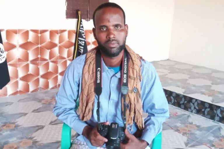 Wariye u Shaqeynayay Koonfur Galbeed oo Isku Dhiibay Al-shabaab