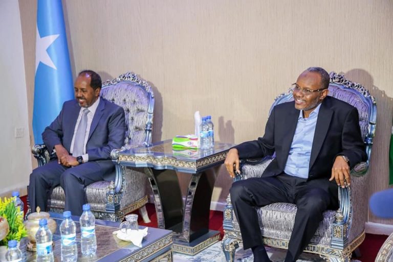 Xasan Shiikh oo Kulan La Qaatay Madaxweynaha Koofur Galbeed Soomaaliya