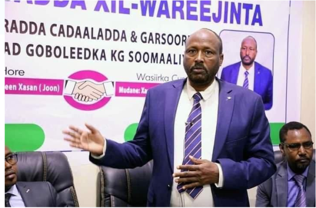 Wasiirkii Cadaaaladda Maamulka Koonfur Galbeed Soomaaliya oo Qarax lagu Dilay
