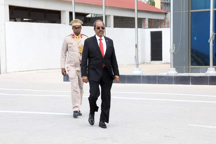 Madaxweyne Xasan Shiikh oo Booqasho Ugu Ambabaxay Dalka Uganda