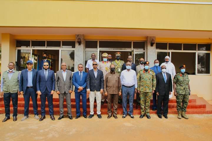 MADAXWEYNE XASAN SHEEKH OO BOOQDAY WARSHADAHA SOO SAARA QALABKA CIIDAMADA UGANDA