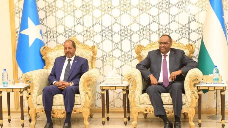Madaxweyne Xasan Shiikh Maxamuud oo Kulamo Kawada Magaaladda Garoowe