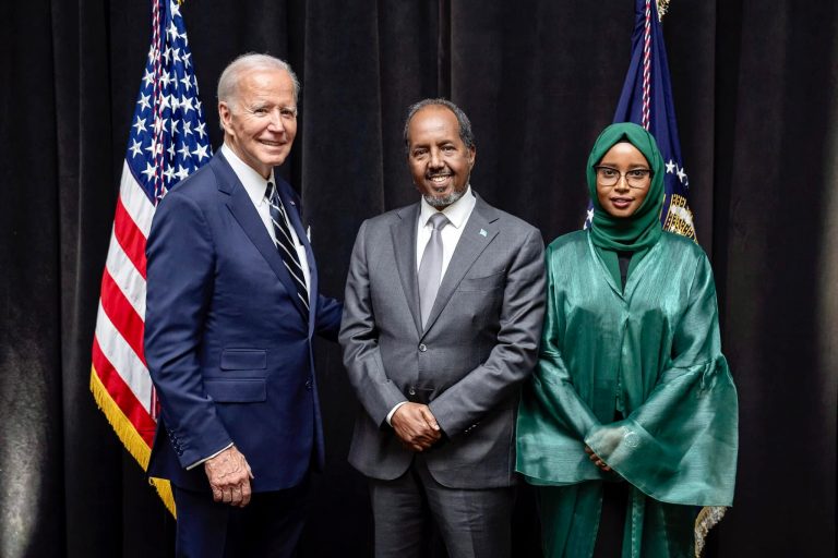 Madaxweyne Xasan Shiikh oo La Kulmay Joe Biden,Kalana Hadlay Dagaalka Al-shabaab