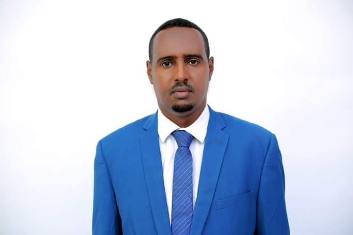 Madaxweynaha Puntland oo Magaacabay Agaasimaha Nabadd Sugidda Puntland