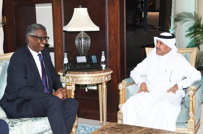 Ergayga Abaaraha oo Dhambaal uu Ka Sidey Xasan Shiikh Gaarsiiyay Amiirka Qatar.