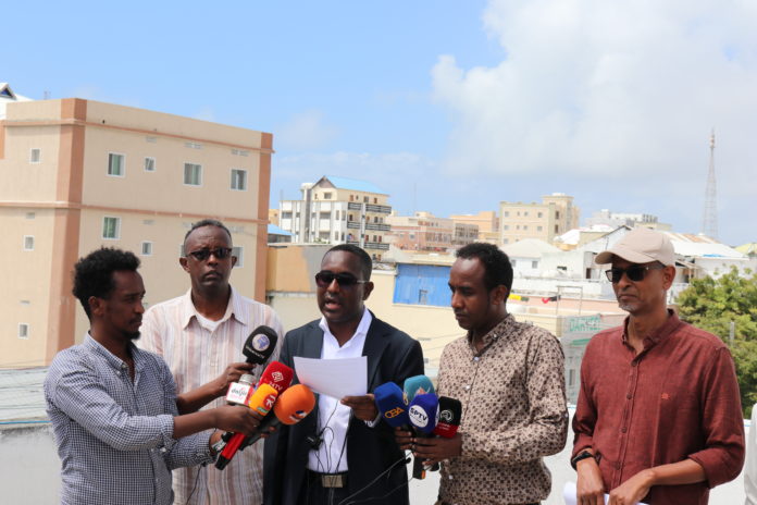 Bahda Warbaahinta Soomaaliyeed oo Walaac Ka Muujisay Amarka Dowladda Soomaaliya