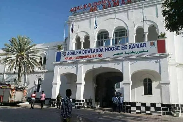 Maamulka Gobolka Banaadir oo Ka Hadlay Sababta Shacabka loogu Saarayo Kaasa Italia