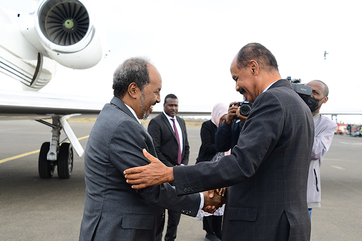 Madaxweyne Xasan Shiikh oo Safar Ku Tagay Magaaladda Asmara