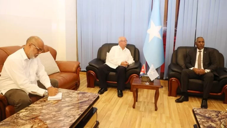 Dowladda Soomaaliya oo Ka Hadashay Sababta Loosoo Celiyay Xiriirkii Cuba
