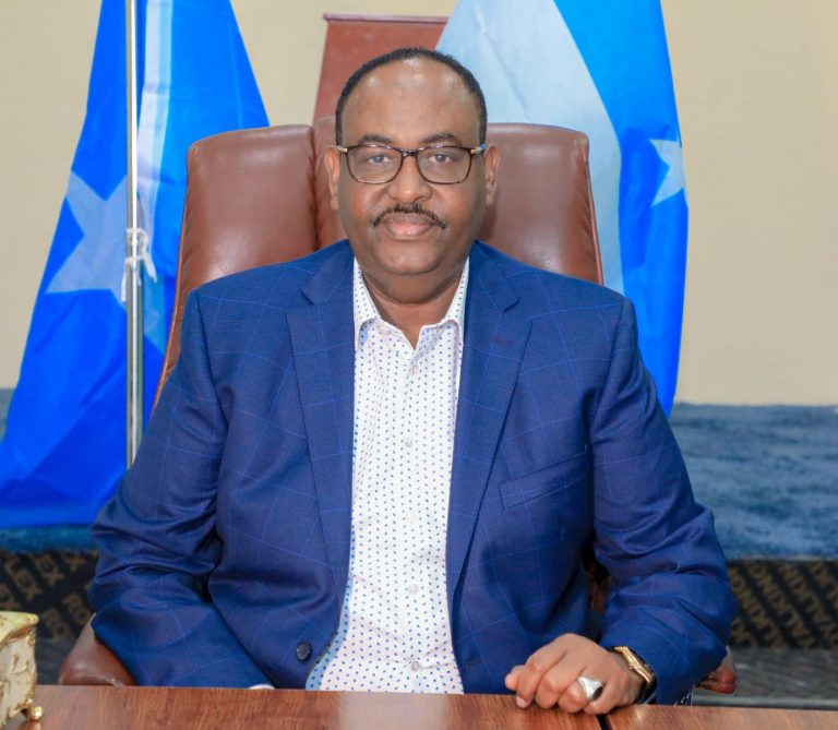 Saciid Deni;-“Haloo Caqli Celiyo Siyaasiyiinta Diidan Doorashadda Puntland”,!