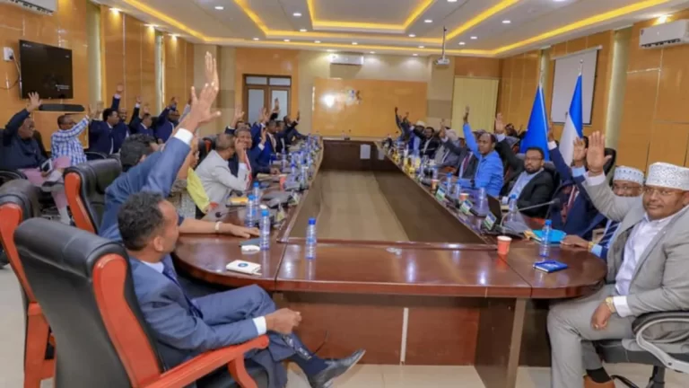 Golaha Wasiiradda Puntland oo Ansixiyay Wax Ka Badalka Dastuurka Maamulka