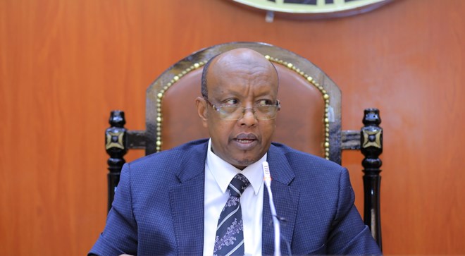 Gudoomiye C/risaaq Khaliif oo Ka Hadlay Dacwadda Xil Ka Qaadistiisa