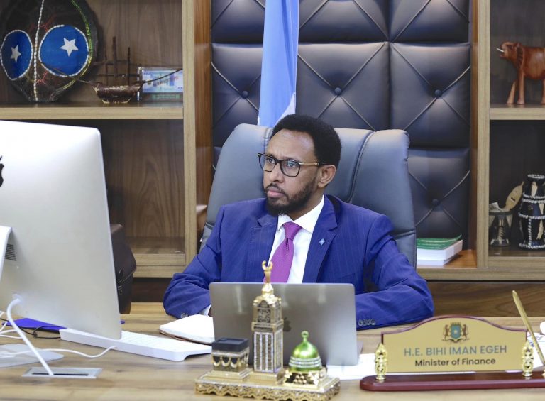Wasiirka Maaliyadda Soomaaliya oo Kulan La Yeeshay Madaxda Hay’adda IMF