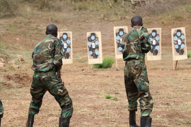 Askar Lagu Kordhin Doono Dagaalka Al-shabaab oo Tababar Loosoo Xiray+Sawirro