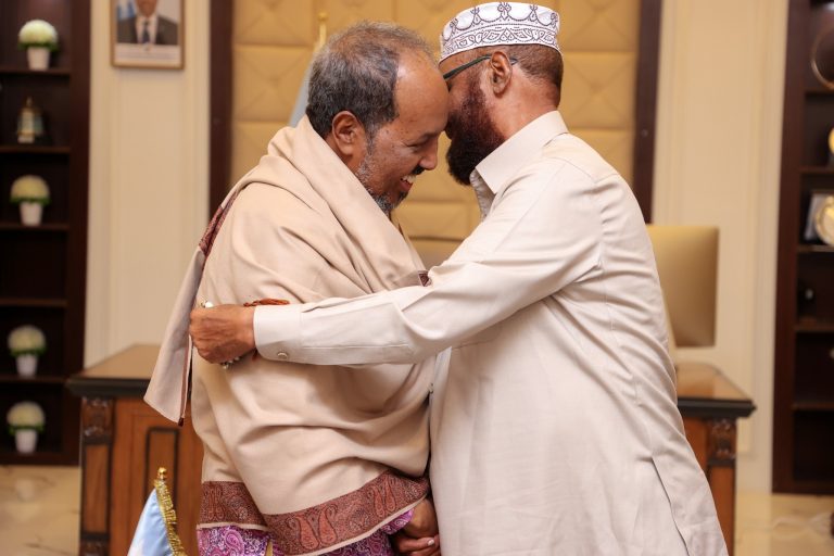 Xasan Sheekh oo Bilaabay Kulammada Abaabulka Dadweynaha ee Xoreynta Dalka