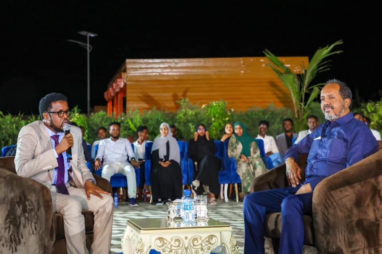 Xasan Shiikh:-“Waxaa Iga Go’an in aan Tago Deegaan Walba oo Shabaab laga xoreeyo”,!