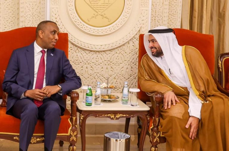 Raisulwasaare Xamza Cabdi Barre oo La Kulmay Dhigiisa Dalka Qatar