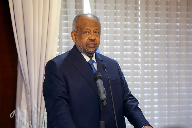 Madaxweynaha Jabuuti oo Ka Digay in Somaliya Noqoto Sida Afganistaan