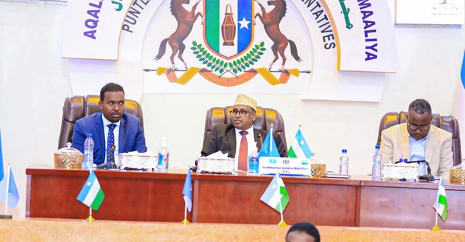 Baarlamaanka Puntland oo Diiday Go’aankii Maxkamadda Sare Puntland
