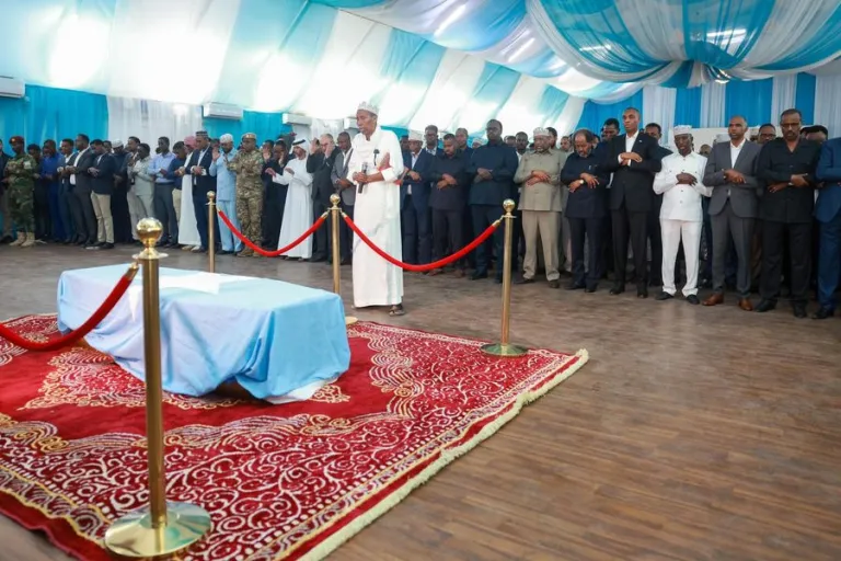 Khadiiho Maxamed Diiriye oo aas Qaran loogu Sameeyay Magaaladda Muqdisho
