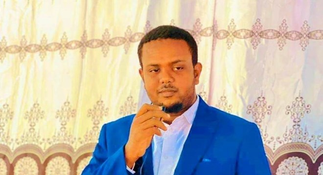 Macalin Iskuul oo Loo Dilay Gabar Ardayad ah uu Canaantay Darteed
