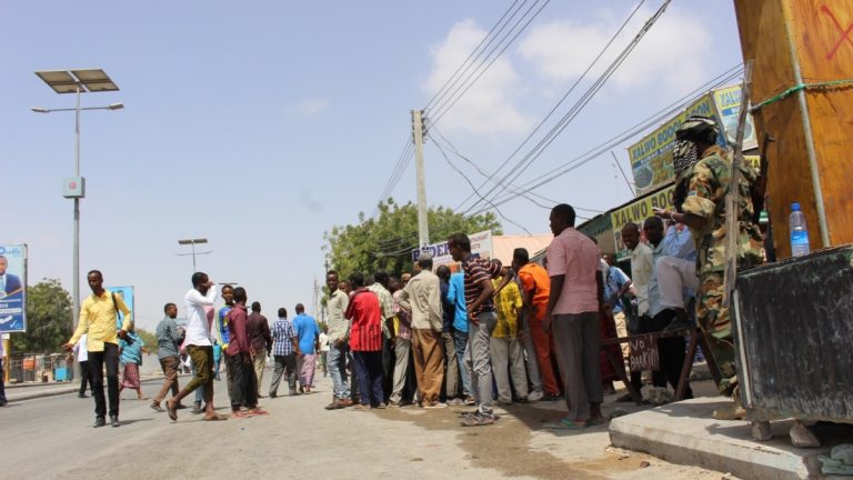 xogta banaanbax ka dhacay muqdisho.