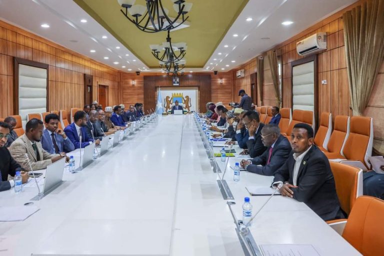 shirka golaha wasiirada oo manta lagu ansixiyay hishiis cusub oo dowlada soomaliya gashay