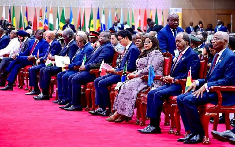 Madaxweyne xasan shiekh oo ka qeyb galay shir ka dhacay nairobi.