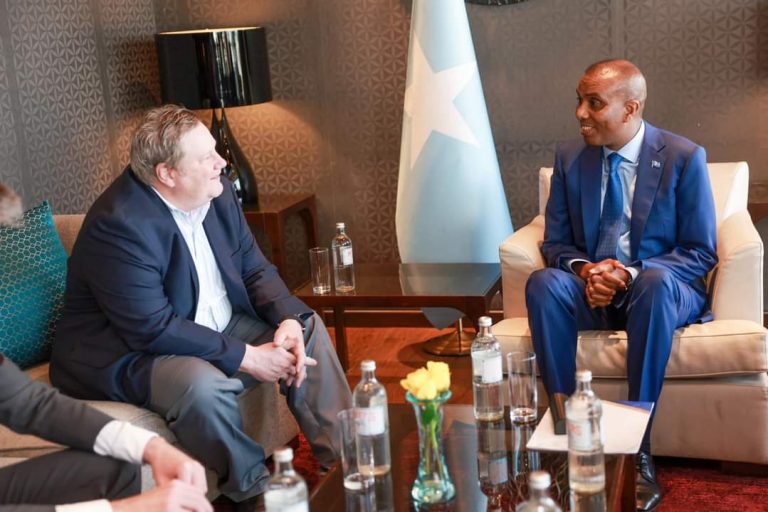 Raisulwasare Hamze oo la kulmay Ergeyga Gaarka ah ee Mareykanka u qaabilsan Geeska Afrika,
