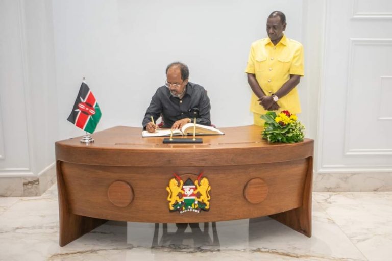 Madxaweyne xasan shiekh oo garay kenya