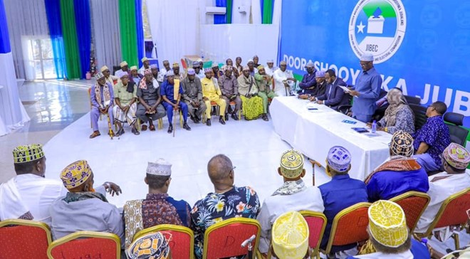 Guddiga Doorashooyinka Jubaland oo la kulmay Odayaasha soo xulaya Xildhibaanada